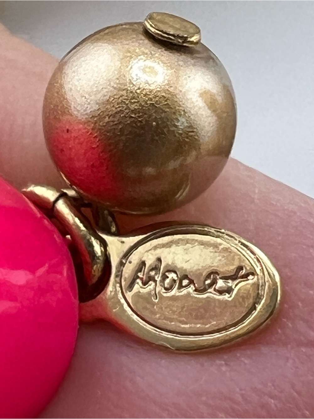 Vintage Monet (80’s) Faux Champagne Pearl Bracelet - Picture 6 of 7